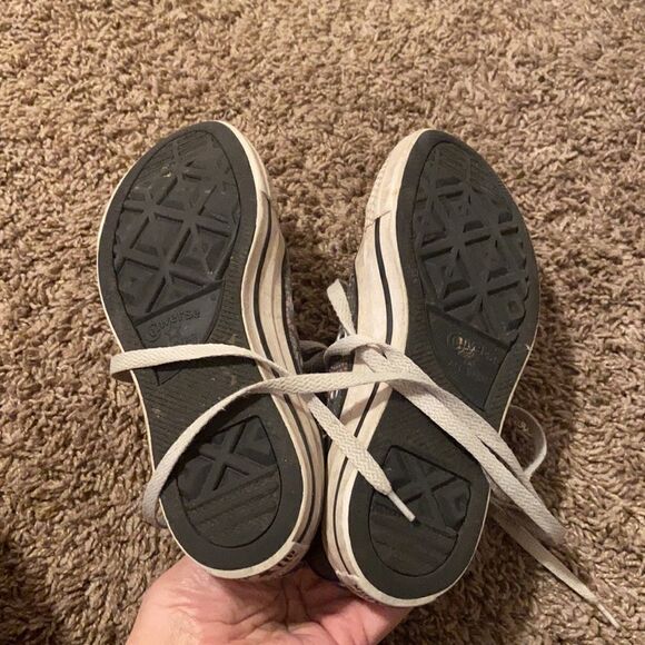 Women’s Hightop Converse Size 5 - Picture 7 of 7